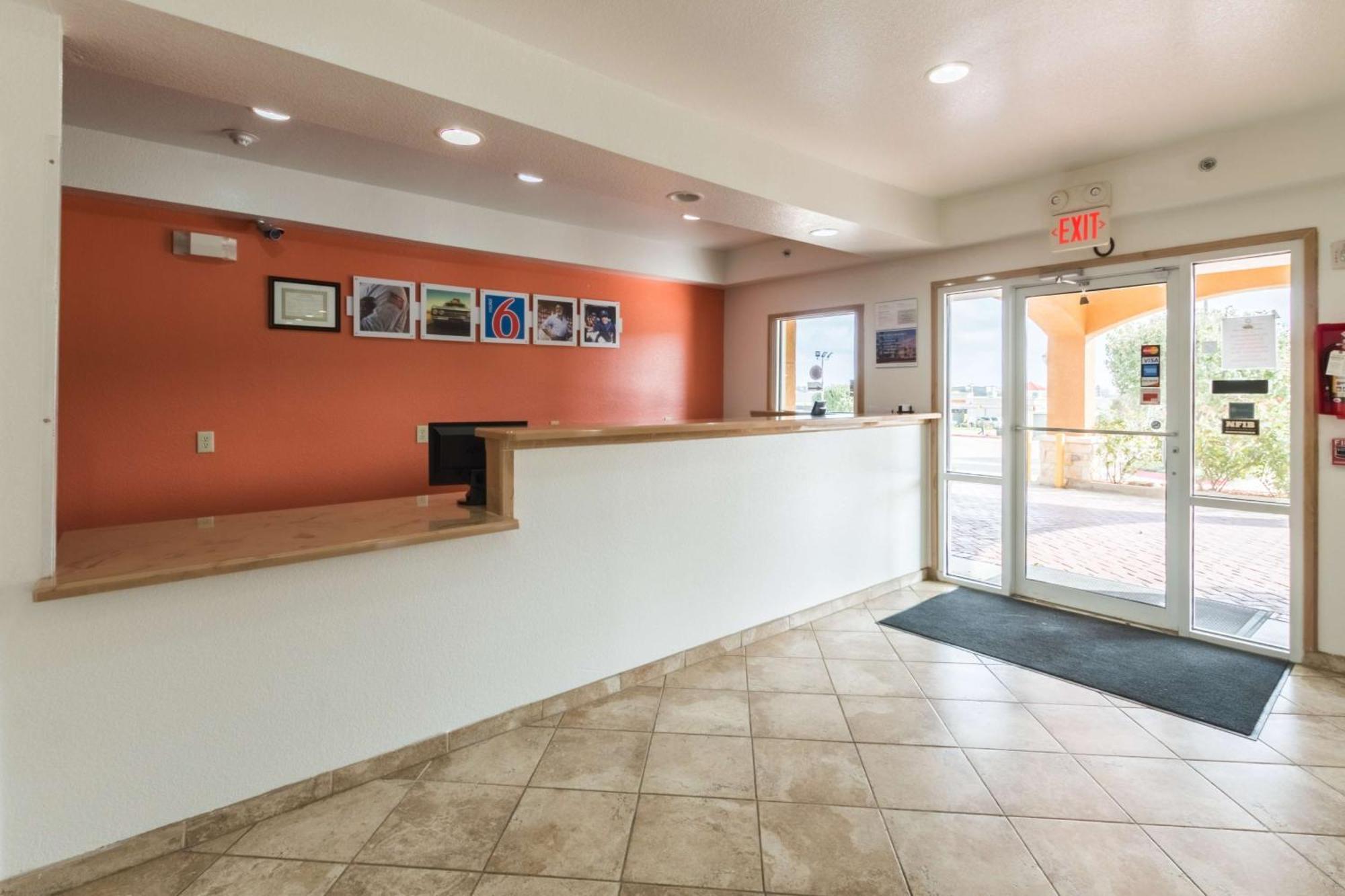 Motel 6 Alvarado Tx Eksteriør billede